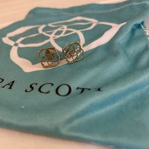 Kendra Scott Dira Gold Stud Earrings